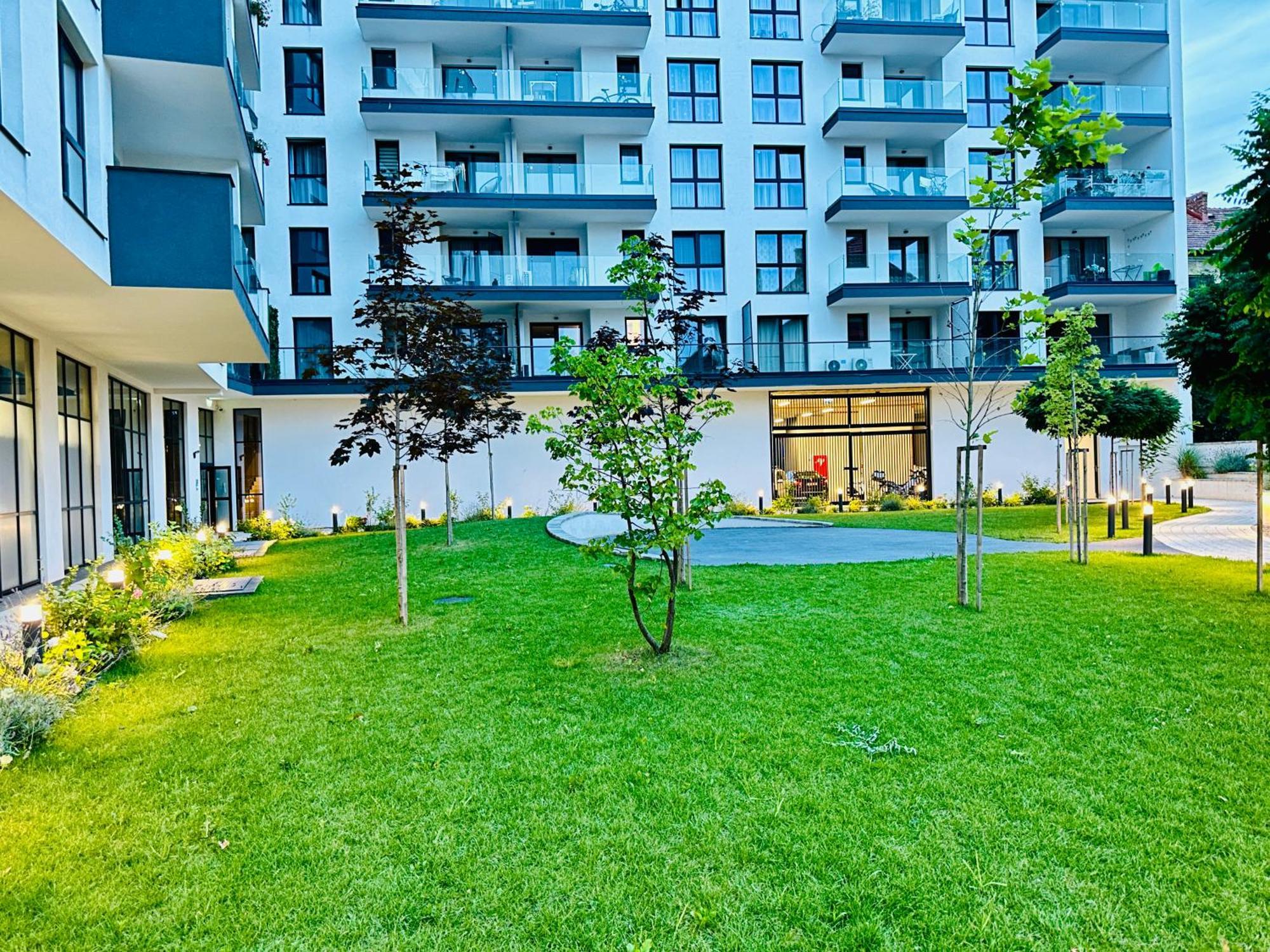 Bel Dom - The Central, Spacious 2 Rooms Luxury Apartment Cluj-Napoca Exterior photo